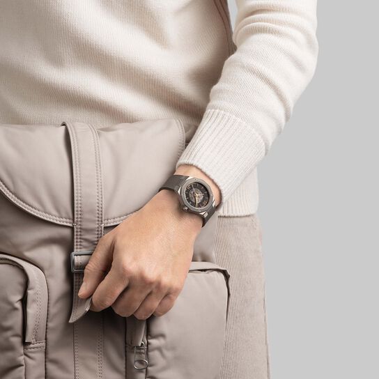 /Baume & Mercier M0A10720 Riviera Automatic 39 mm Stainless Steel On Model image number 4